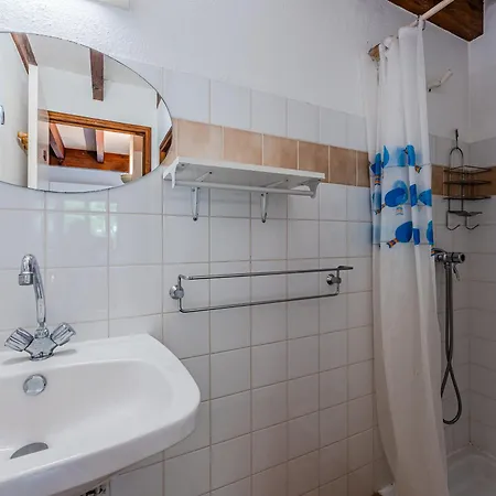 Maison T2 Avec Mezzanine, Jardin Clos, Proche Plage, Quartier Calme, - 4 Personnes - Fr-1-521-73