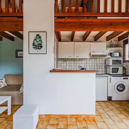 Maison T2 Avec Mezzanine, Jardin Clos, Proche Plage, Quartier Calme, - 4 Personnes - Fr-1-521-73 Ferienhaus