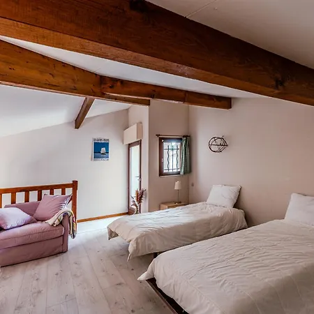 Dom wakacyjny Maison T2 Avec Mezzanine, Jardin Clos, Proche Plage, Quartier Calme, - 4 Personnes - Fr-1-521-73