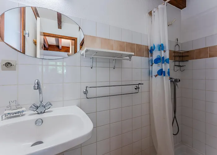 Maison T2 Avec Mezzanine, Jardin Clos, Proche Plage, Quartier Calme, - 4 Personnes - Fr-1-521-73