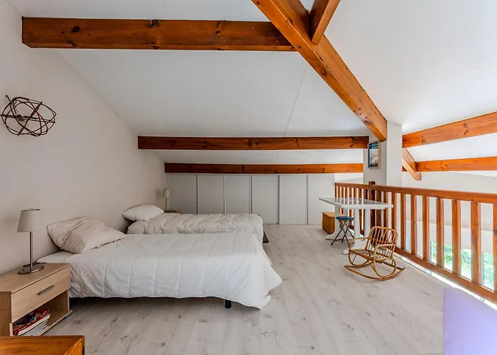Feriehus Maison T2 Avec Mezzanine, Jardin Clos, Proche Plage, Quartier Calme, - 4 Personnes - Fr-1-521-73