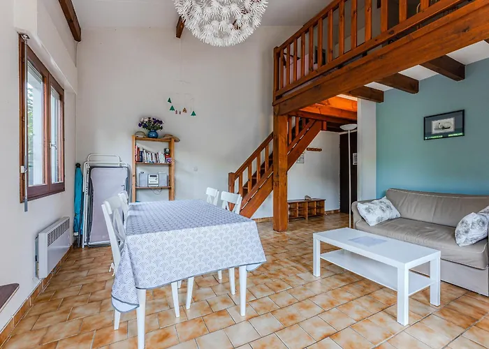 Feriehus Maison T2 Avec Mezzanine, Jardin Clos, Proche Plage, Quartier Calme, - 4 Personnes - Fr-1-521-73 *