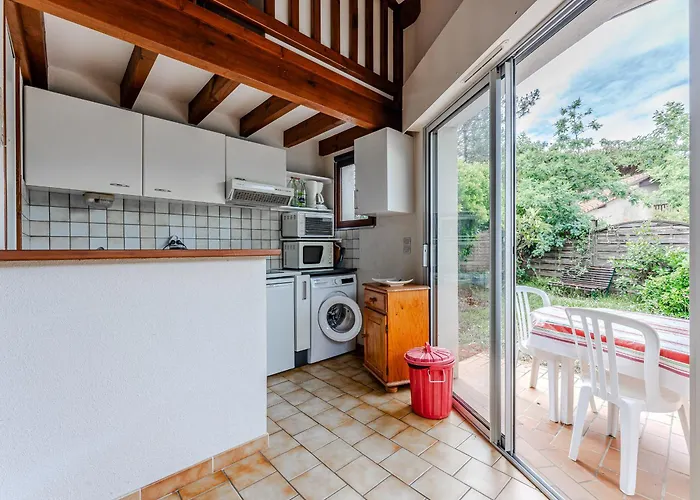 Maison T2 Avec Mezzanine, Jardin Clos, Proche Plage, Quartier Calme, - 4 Personnes - Fr-1-521-73 Biscarrosse-Plage
